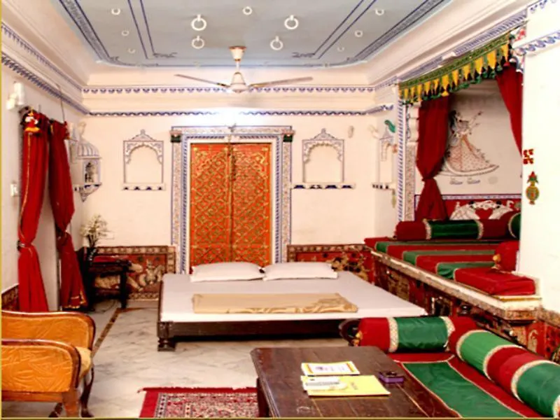 Shree Jagdish Mahal Heritage Hotel Ουνταϊπούρ