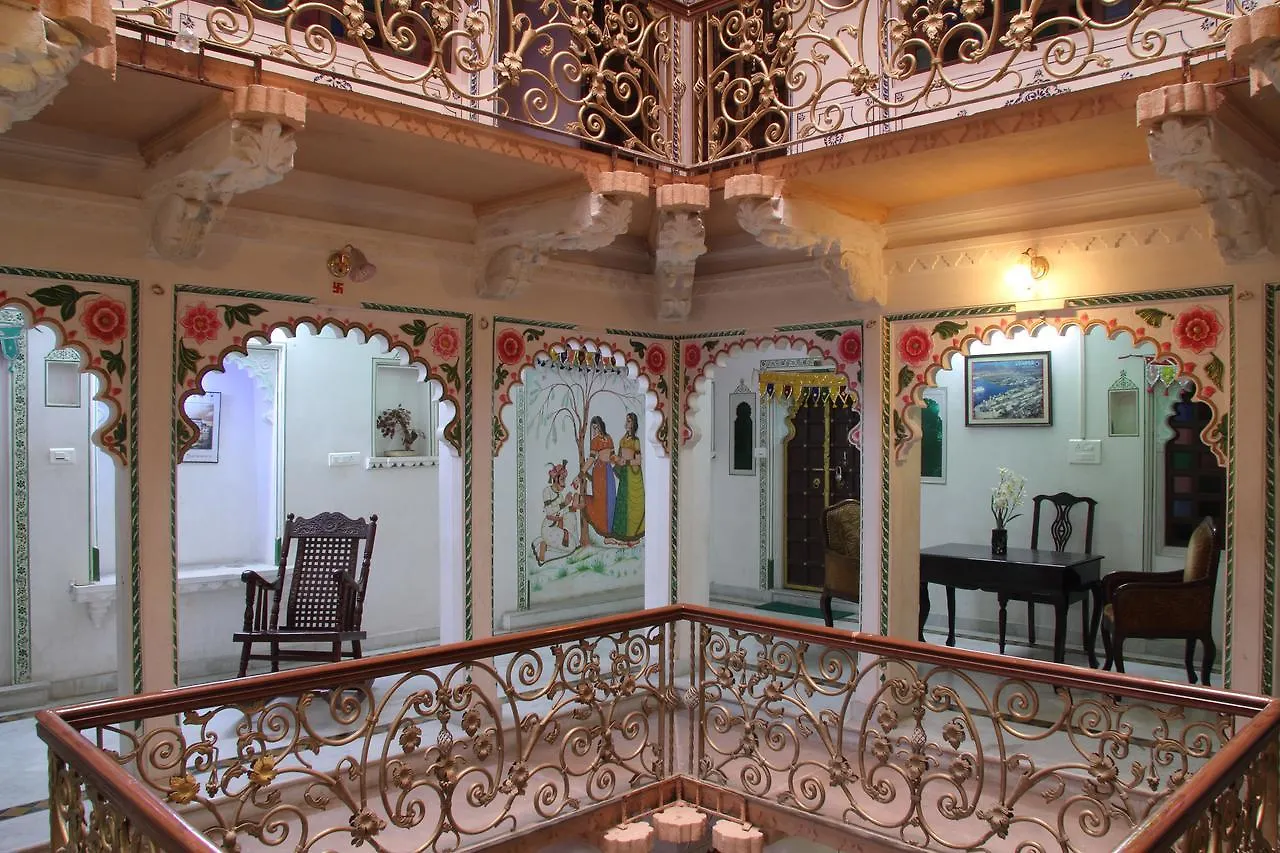 Shree Jagdish Mahal Heritage Hotel Ουνταϊπούρ