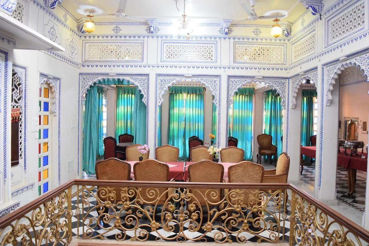 Shree Jagdish Mahal Heritage Hotel Ουνταϊπούρ 2*,
